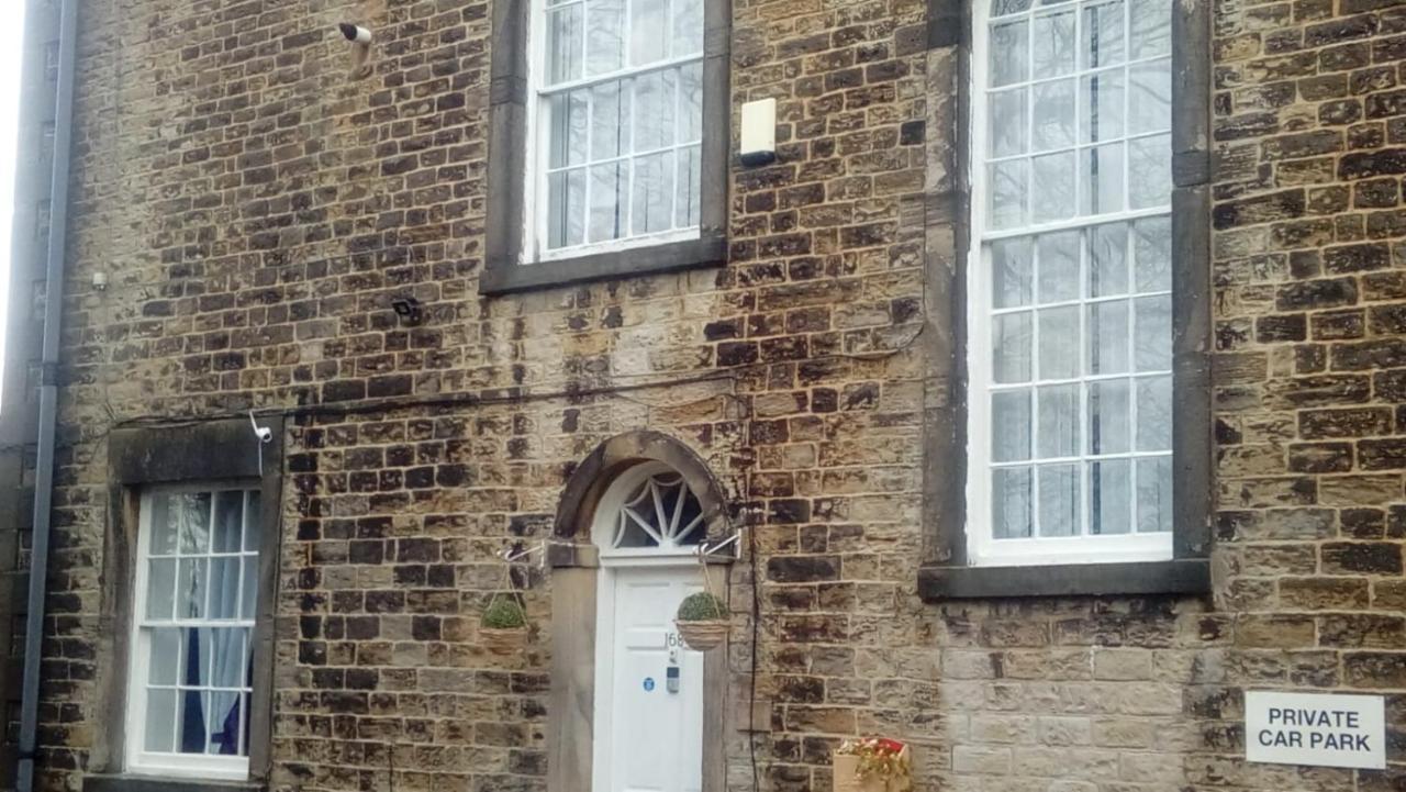 Carer 4 You Residential Home Upholland Dış mekan fotoğraf