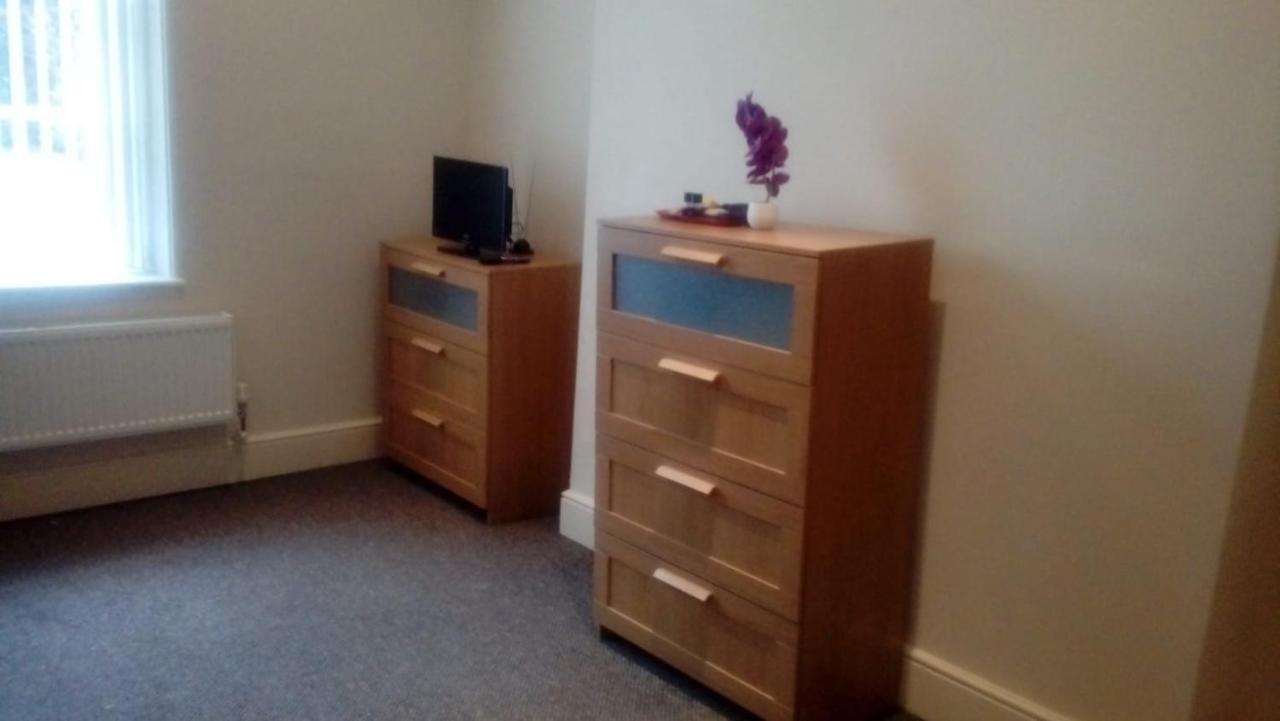 Carer 4 You Residential Home Upholland Dış mekan fotoğraf